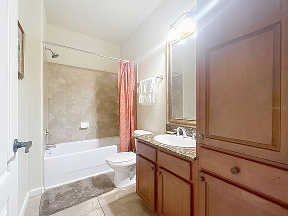 5th image of 906 Charo Pkwy Unit 434