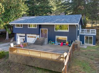 1101 E 15th St, Coquille, OR 97423