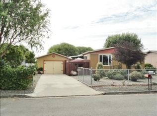 523 Plum St, Sutherlin, OR 97479