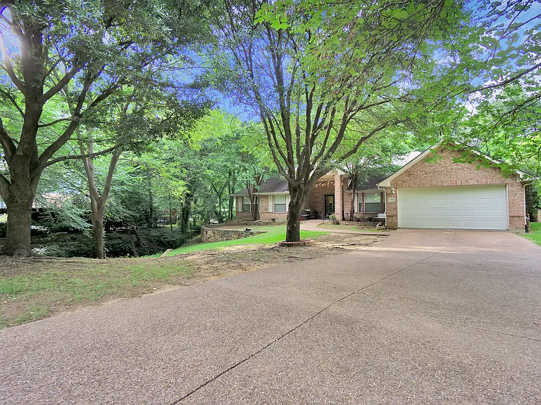 632 Creek View Dr — Photo 7