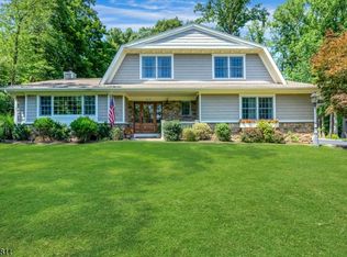 9 Old Smalleytown Rd, Warren, NJ 07059