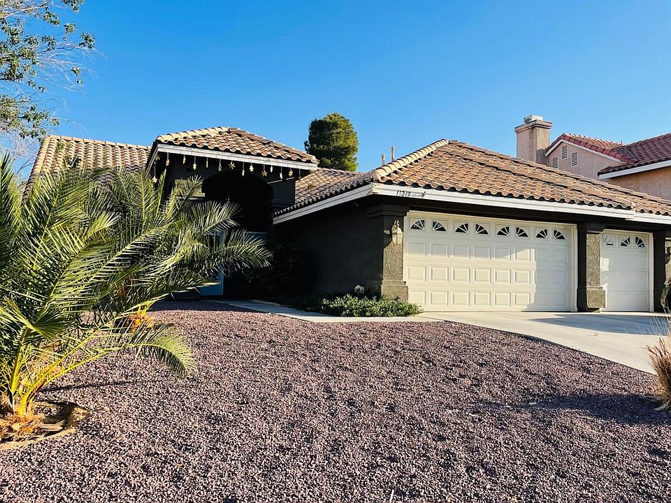 1st image of 13249 Country Ct