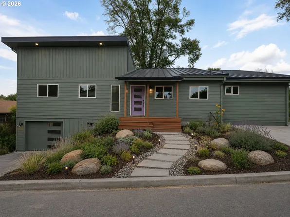 444 NE Cedar St, Madras, OR 97741