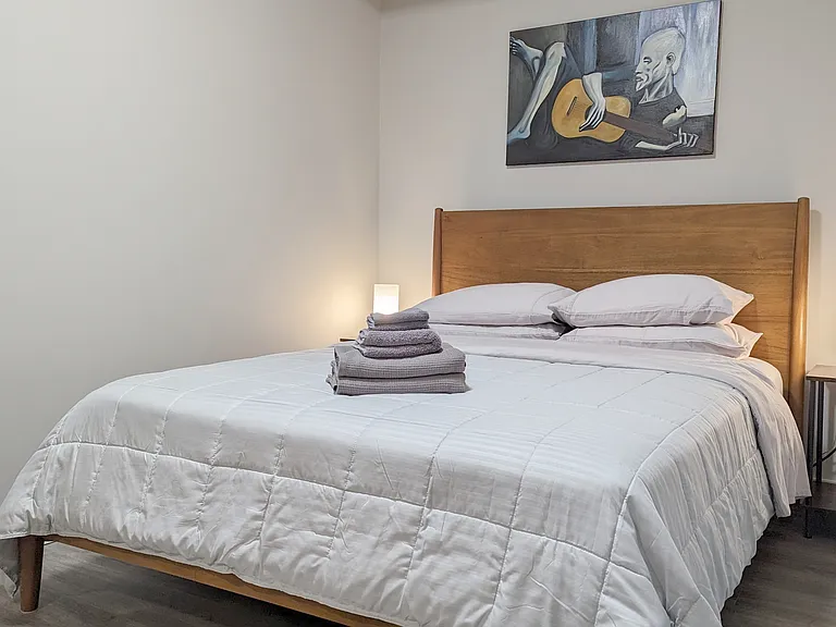 Bedroom 3 - Queen Bed
