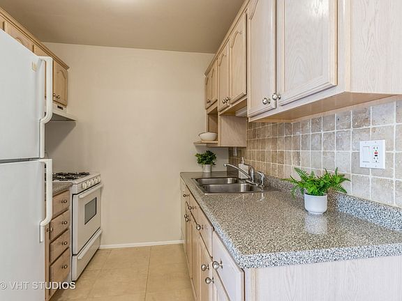 5th image of 7A E Dundee Quarter Dr Unit 305