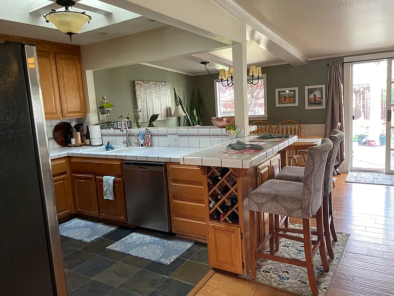 320 Magnolia Ave — Photo 4