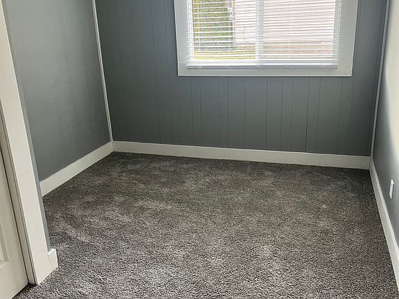 3rd image of 108 Durbin St