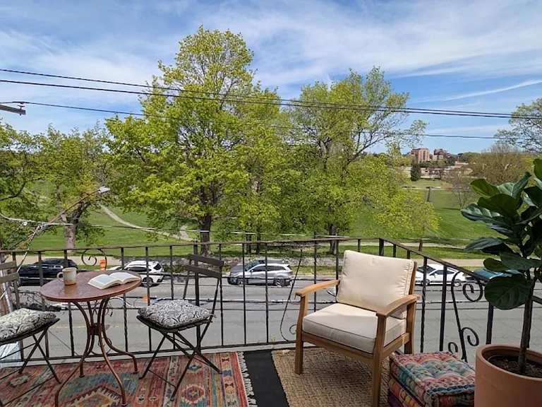 166 Morton Ave — Photo 21
