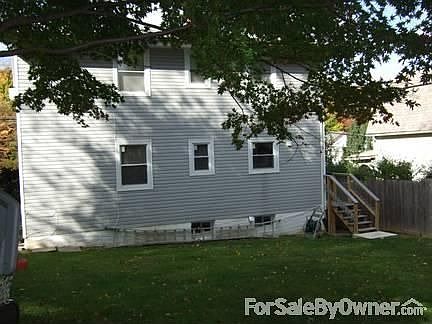 3rd image of 46 S Stone Ave