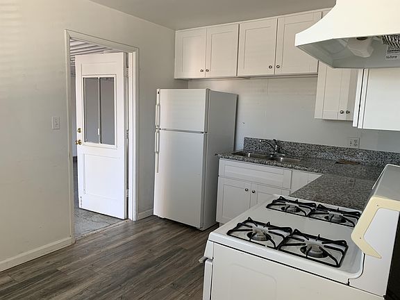3rd image of 4303 Bannock Ave