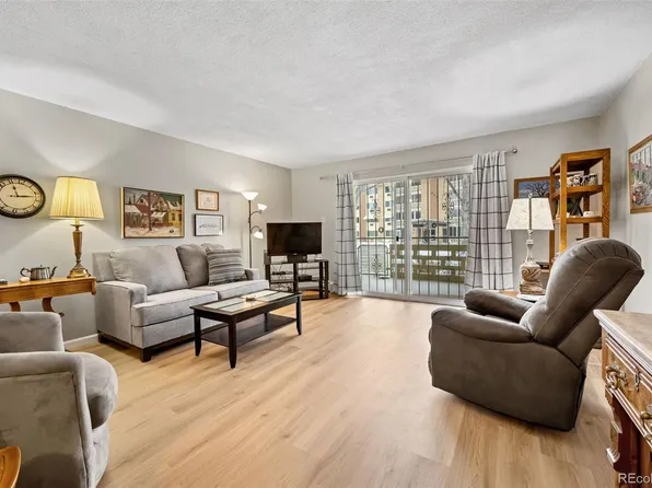 610 S Alton Way #2A, Denver, CO 80247