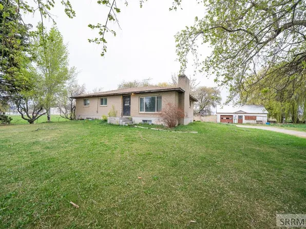 792 N 3600 E, Menan, ID 83434