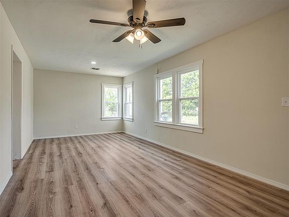 4th image of 1748 NE 20th St