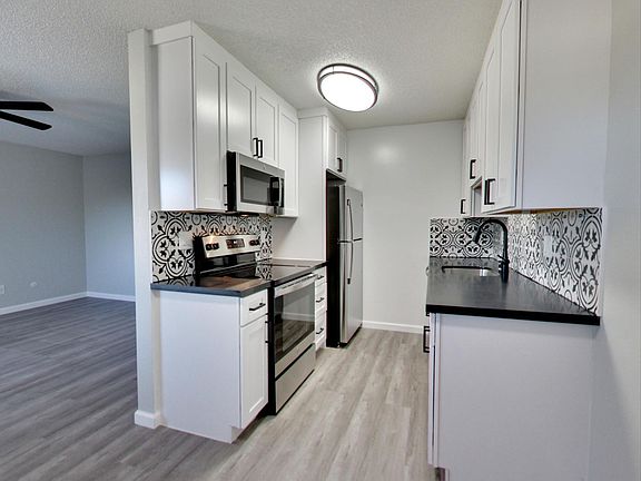 3rd image of 14433 Bancroft Ave APT 23