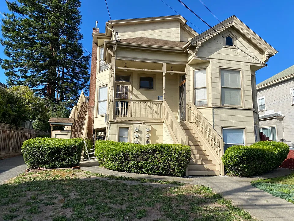 2008 Pacific Avenue
