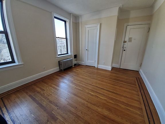 4th image of 714 56th St APT 4B