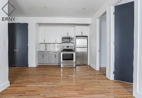 4th image of 1608 Prospect Pl #2C