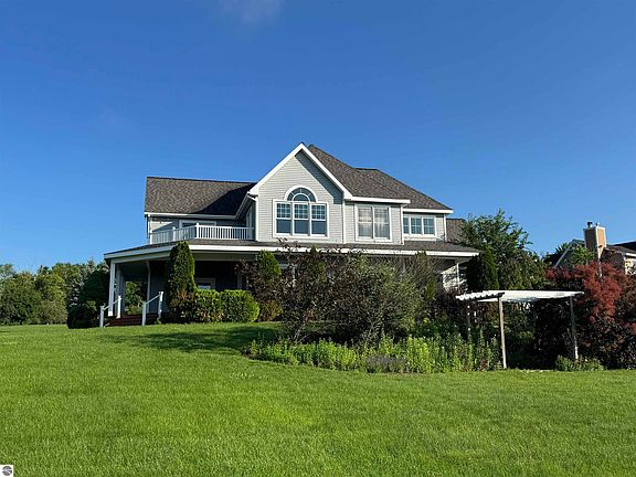 2nd image of 9423 Rolling Ridge Dr