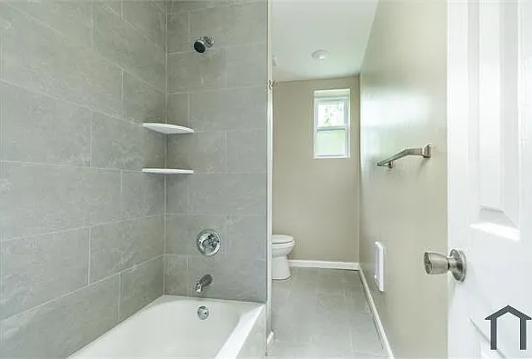 104 S 51st St #B — Photo 12