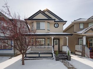 641 N Evermeadow Rd SW, Calgary, AB T2Y 4W8