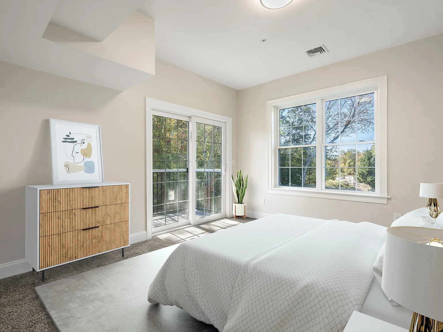 1 bed, 731 sqft, $2,600 — Photo 3