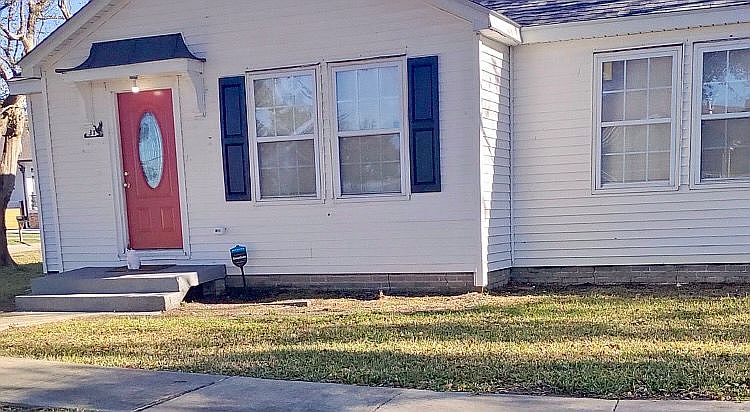 1st image of 37 Gibbs Dr