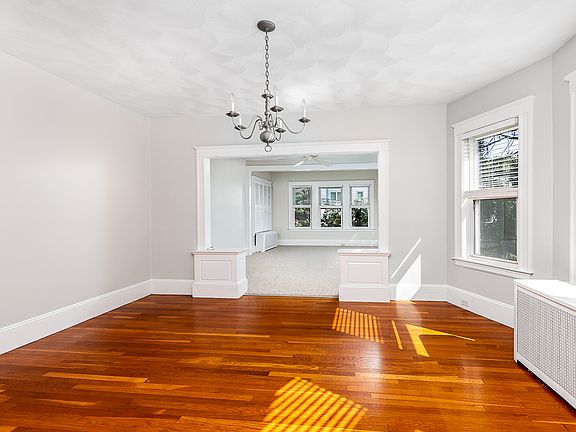 5th image of 46 Burpee Rd Floor 2