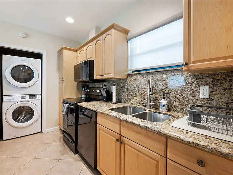 11863 Wimbledon Cir #538 — Photo 6