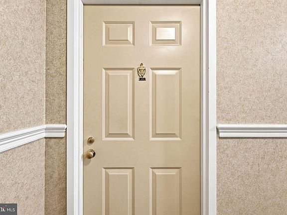 3rd image of 5912 Cove Landing Rd APT 303