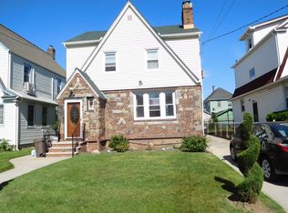 4655 159th St, Flushing, NY 11358