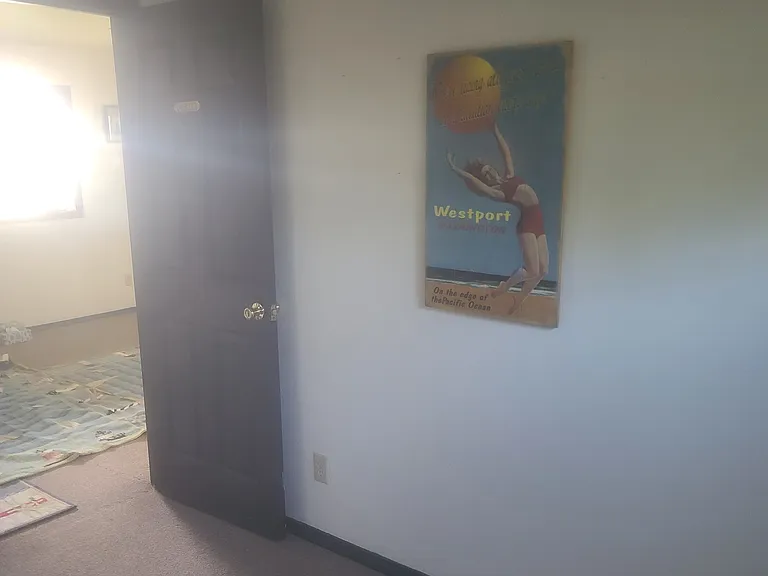 Middle bedroom toward door