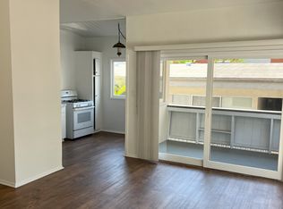 1147 Hacienda Pl #9, West Hollywood, CA 90069