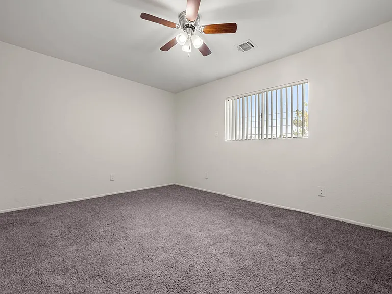 Park Place Apartments — Photo 15