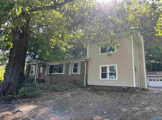 304 Waldrop Rd, Grant, AL 35747