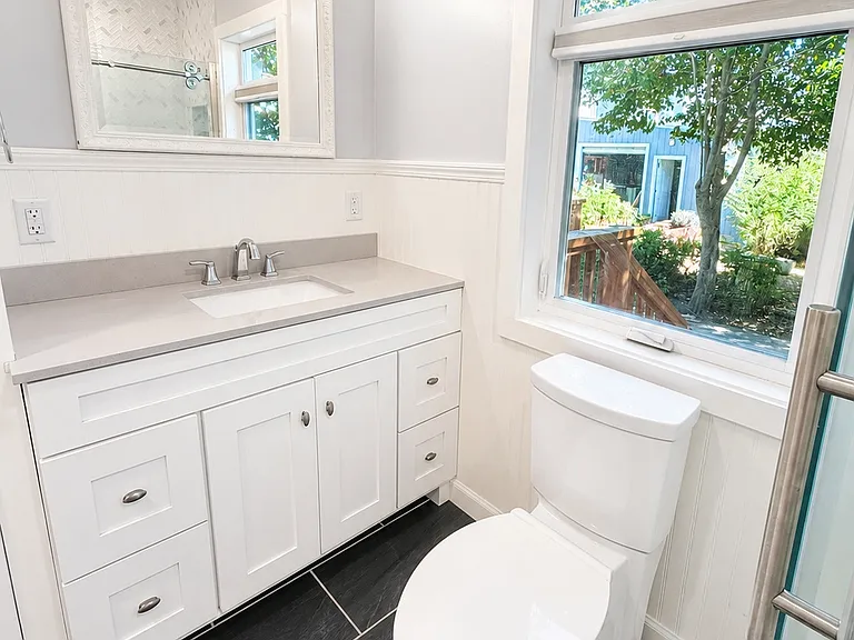 733 Florida St — Photo 22