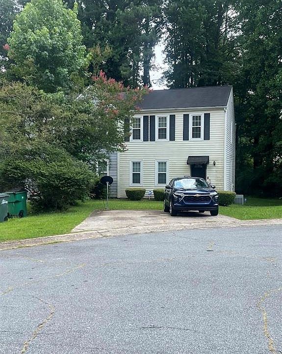 1st image of 355 Pin Oak Ct SW
