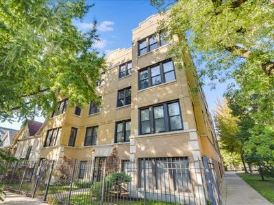 2711 W Altgeld St APT 2, Chicago, IL, 60647