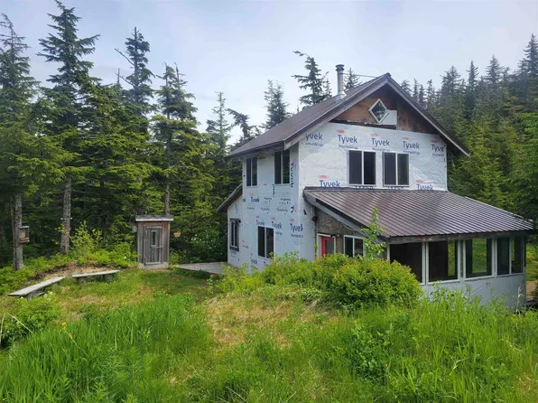 333 Aspen Ct, Haines, AK 99827