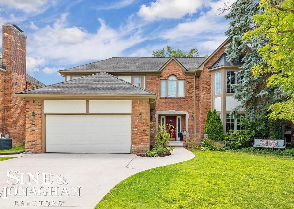 1st image of 1045 Whittier Rd