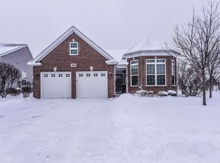 1059 Arcadia Dr, Elgin, IL 60124