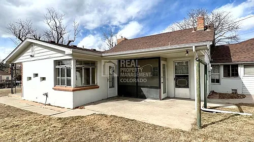 5370 S Windermere St Photo 1