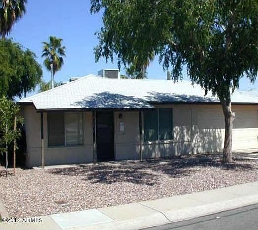1st image of 2202 E Poinsettia Dr