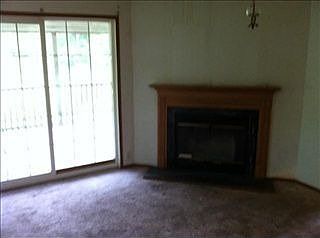 2nd image of 17165 Seneca Ct
