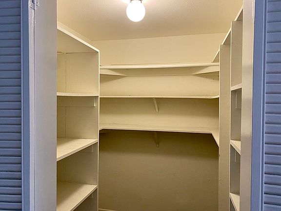 2nd image of 122 Buccaneer St #3