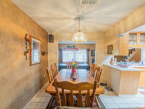 3rd image of 1406 Tulip Ln