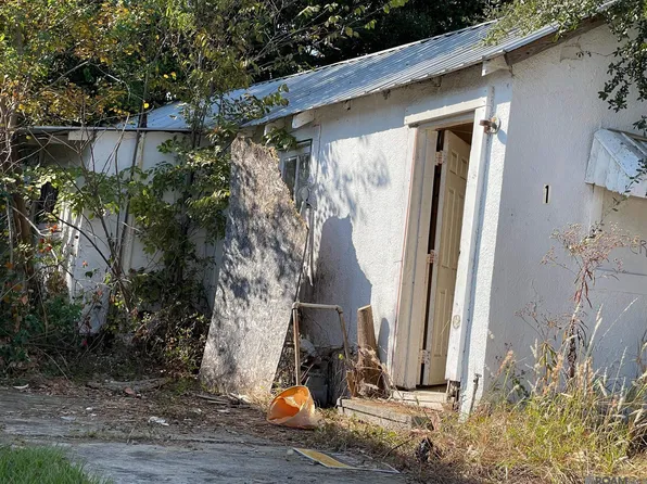 1443 N 46th St, Baton Rouge, LA 70802