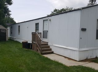 26111 1st St, Taylor, MI 48180
