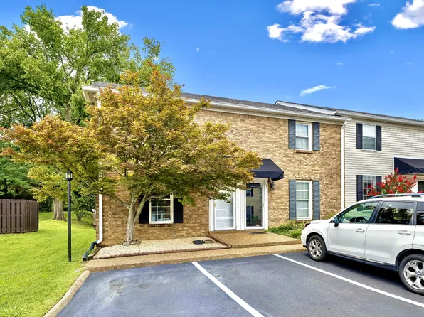 200 Royal Oaks Blvd APT E1, Franklin, TN 37067