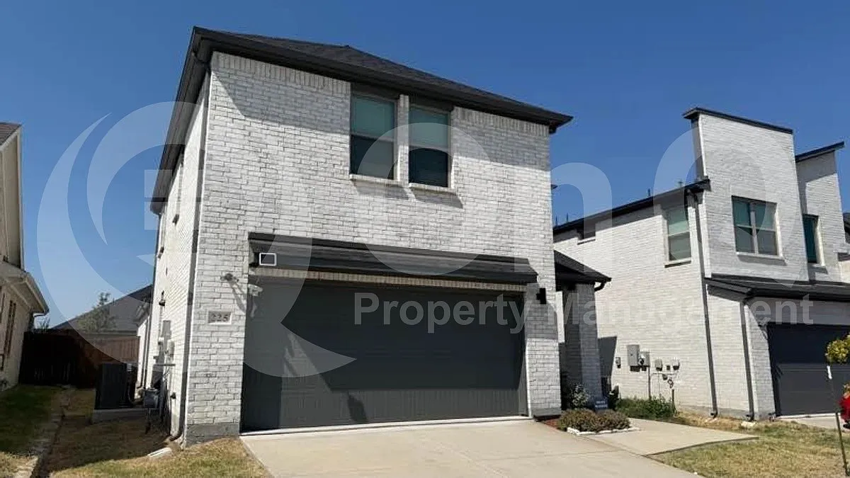 4 bed, 3.5 bath, 2547 sqft, $2,565 — Photo 2
