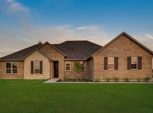 2905 Mossy Oak Dr, Terrell, TX 75161
